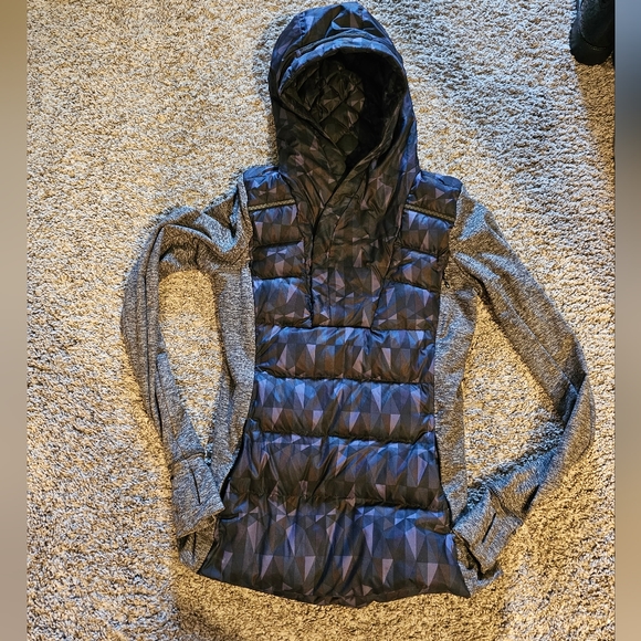 STUNNING LULULEMON FLUFF OFF GOOSE PUFFER JACKET - Picture 1 of 10